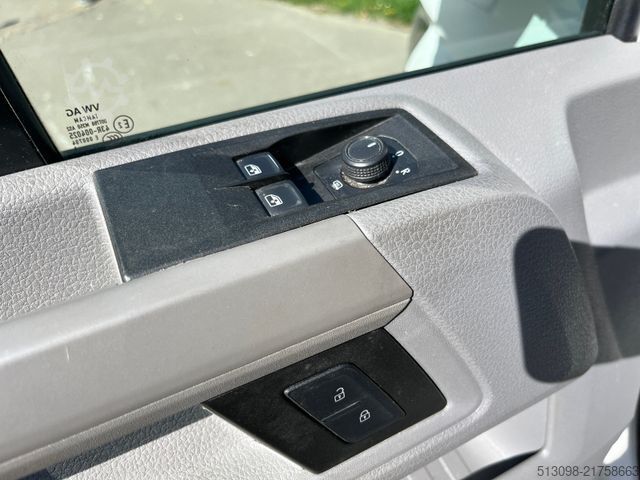 Transporter mit Koffer VOLKSWAGEN CRAFTER 2.0TDI XXXL KOFFER RAMPE KAMERA 177 PS