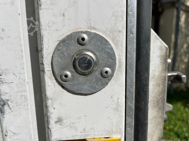 Transporter mit Koffer VOLKSWAGEN CRAFTER 2.0TDI XXXL KOFFER RAMPE KAMERA 177 PS