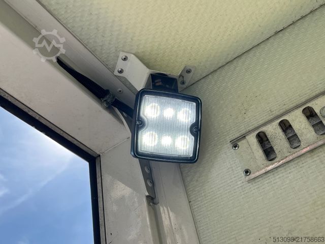 Transporter mit Koffer VOLKSWAGEN CRAFTER 2.0TDI XXXL KOFFER RAMPE KAMERA 177 PS
