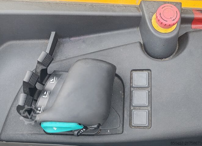 Schubmaststapler Jungheinrich ETV C16 / 2018y/ 6586mh/ 6.2m