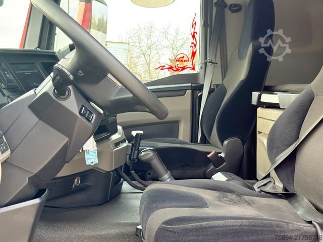 Refrigerated truck MAN TGL 8.220 * Kühlkoffer * TOPZUSTAND