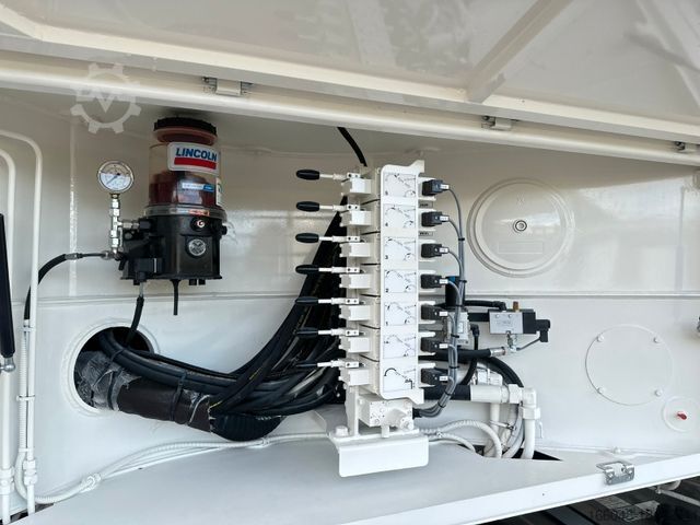 Concrete mixer truck MAN TGS 26.510 6x4 SWAN TSP 38-5 160RZ ( 38m )