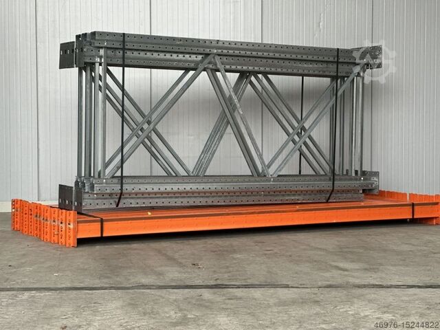 Pallet racking system High-bay warehouse Shelving Dexion P 90 / St.: 2.400 x 1.100 mm/ Tr. 3.000 mm / 15,60 lfm.