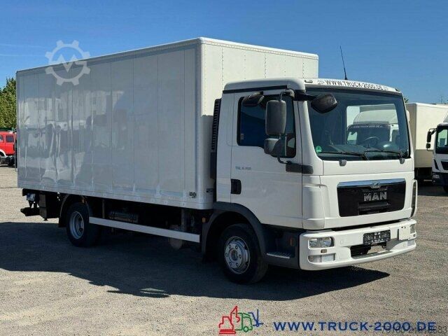Transporter mit Koffer MAN TGL 8.150 Koffer + Ladebordwand Dautel 1.500 Kg