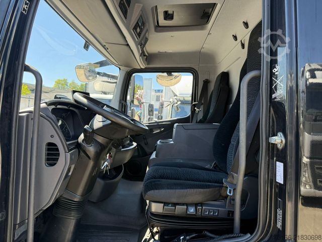 Refrigerator body van MERCEDES-BENZ ATEGO 818 L Kühlkoffer 5,2 m LBW 1 T*THERMO T+N