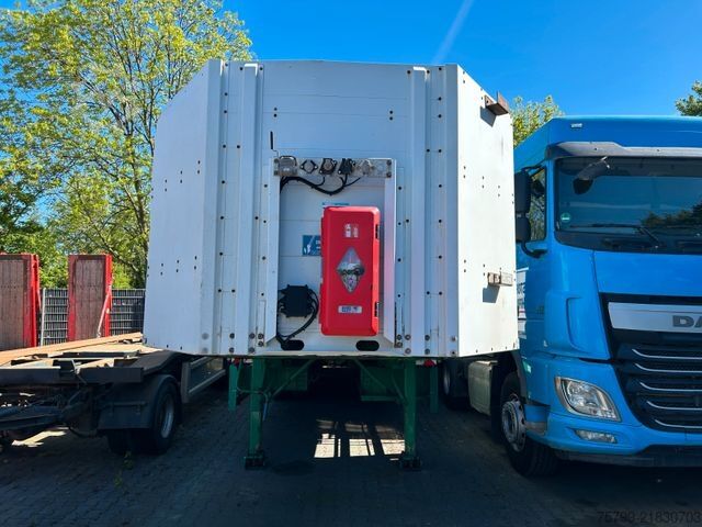 Open semitrailer MEUSBURGER Pritsche Sattelauflieger mit 3 Achsen