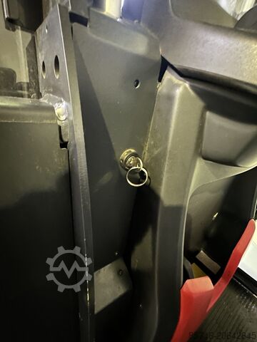 V (5213) - Wire Guidance!! DOUBLE steering!! Triplex FFL LINDE V ( 5213 ) - Wire Guidance !! DOUBLE steering !! Triplex FFL