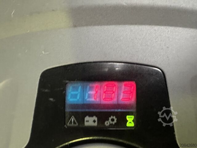 SPE 120 XR * DEMO!! REACH - MAST + Tilting Forks + Stainless Steel!! TOYOTA SPE 120 XR * DEMO !!  REACH - MAST  +  Tilting Forks + S.S.  !!