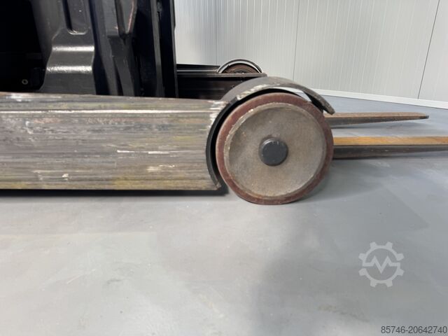 R 16 - * Triplex FFL !! FULL options!! LINDE R 16 - * Triplex FFL !! FULL options !!