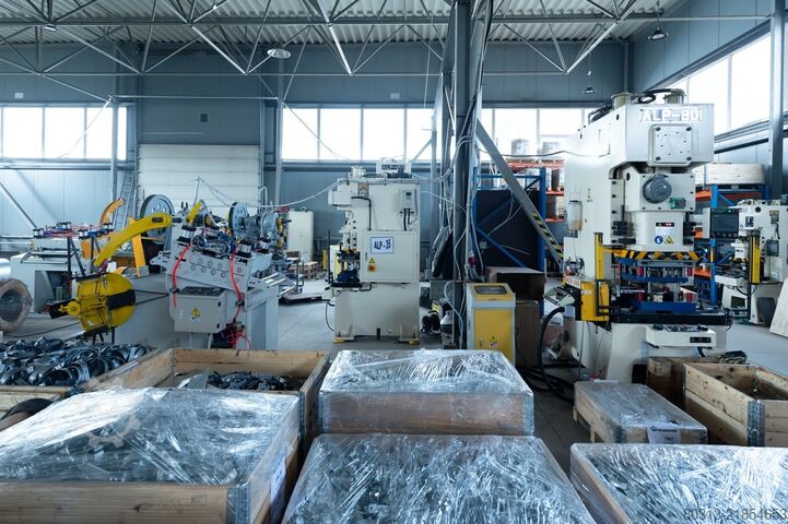 Automatic punching machine Rainwater gutter System Full line