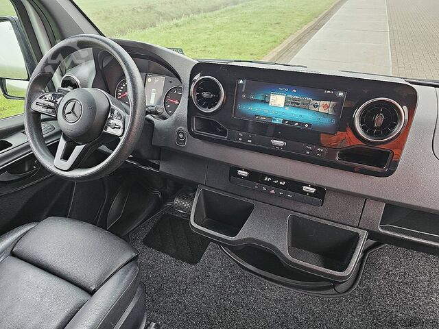 High-roof van MERCEDES-BENZ SPRINTER 314 L1H1 Mbux10 Automaat