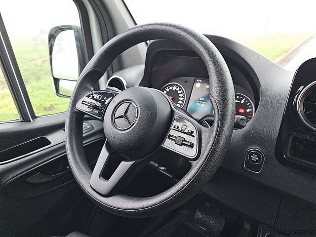 High-roof van MERCEDES-BENZ SPRINTER 314 L1H1 Mbux10 Automaat