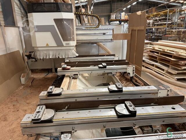 CNC Horizontal Machine centers  SCM Record 110 AL TVN Prisma 2006 SCM Record 110 AL TVN Prisma