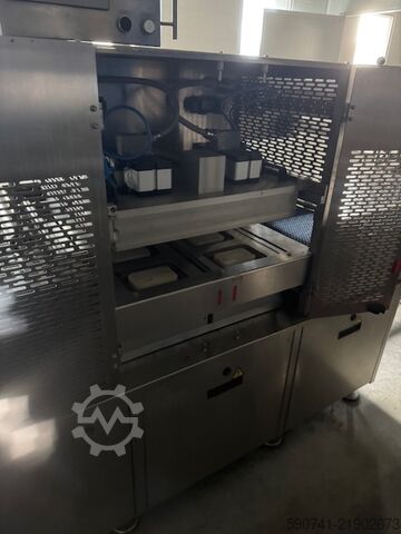 Tray sealer + scale + detector Linia pakująca do tacek SAELPAC SEALPAC A7 + Waga +Detektor