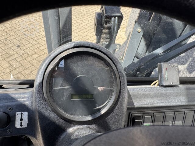 Linde H16T-03 Triplex 445 Freelift / Sideshift LPG 2005 LINDE H16T-03 Triplo 445 Freelift / Sideshift LPG 2005