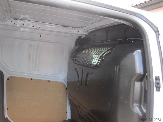 Long-wheelbase panel van Ford Transit Connect 240 lang L2 Trend