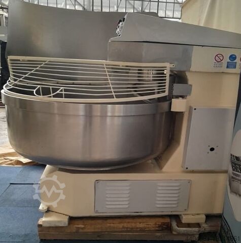 Self-tilting spiral mixer for 150 kg flour Mfitaly Mfitaly scsx banco 250