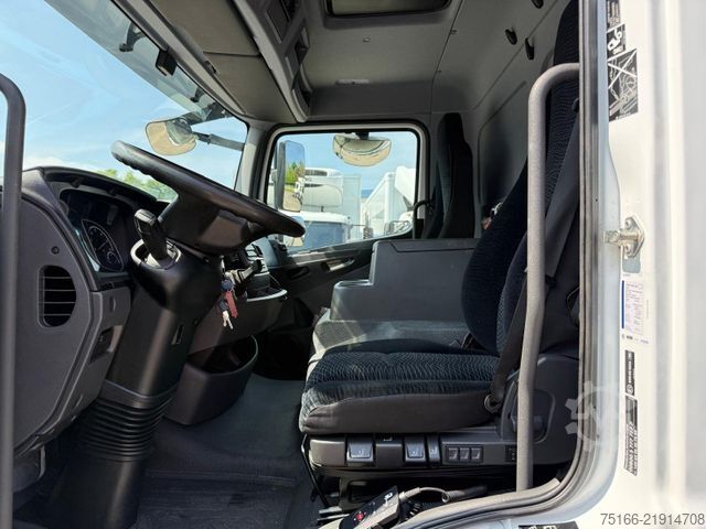 Refrigerated truck MERCEDES-BENZ ATEGO 1523 L Kühlkoffer 7,30 m LBW 1,5 T*THERMO