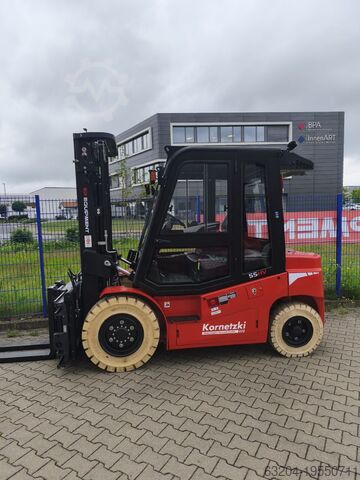 Electric 4-wheel forklift EP EFL553-HV-6