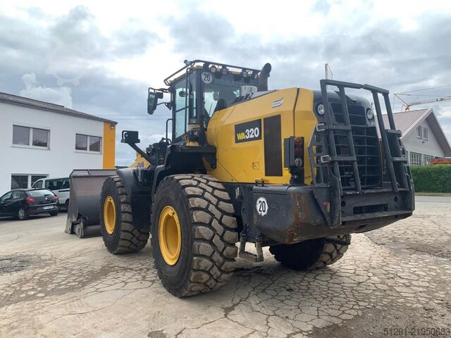 Radlader Komatsu WA320-8E0