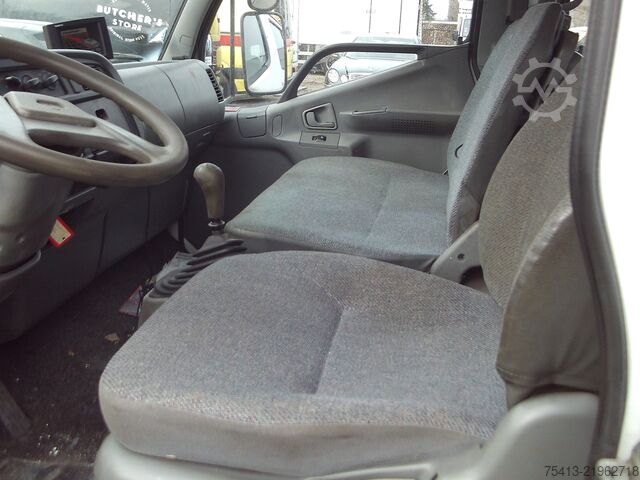 Recovery vehicle with sliding bed and underlift Mitsubishi canter depanage afschuif plateau+bril
