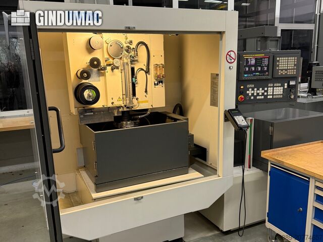 Drahterodiermaschine FANUC ROBOCUT α-0iA