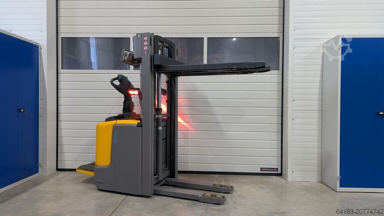 Hochhubwagen Jungheinrich ERC 212 115 290 ZZ