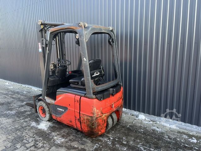 Electric 3-wheel forklift Linde E16C-02