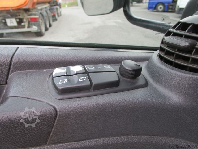 Transporter mit Koffer MERCEDES-BENZ Atego 818 MP4.*LBW+6,08m+1-Hand*