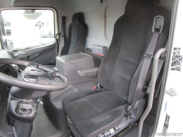 Transporter mit Koffer MERCEDES-BENZ Atego 818 MP4.*LBW+6,08m+1-Hand*