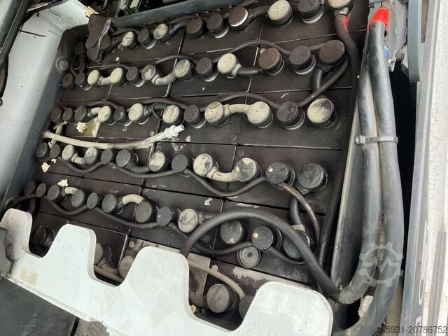 Elektro 4 Rad-Stapler UniCarriers JA2N1L16Q