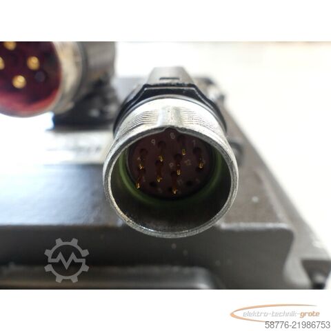Steuerung KUKA Kuka 1FK7103-5AF81-1YY3-Z Servo Motor SN: YFV950655147002