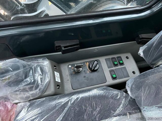 Raupenbagger Hyundai R 210 (New / Non CE Certified)