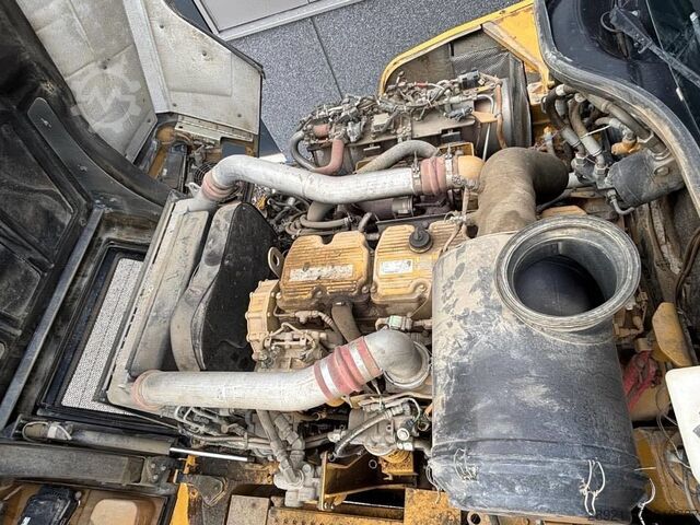 Muldenfahrzeug CAT 745 C