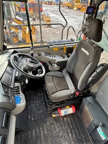 Muldenfahrzeug Komatsu HM 400-5