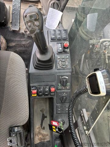 Radbagger Volvo EWR 150 E