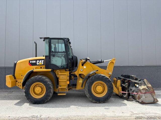 Radlader CAT 918 M