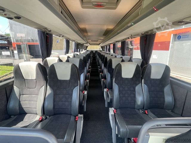 Motor coach VDL Futura FHD2-129/440
