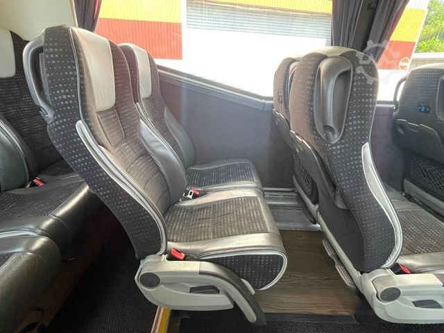 Motor coach VDL Futura FHD2-129/440