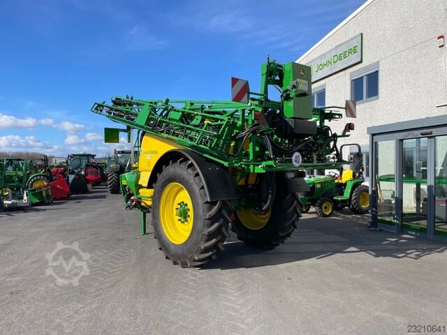 John Deere R740i John Deere R740i
