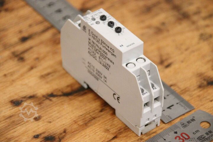 Zeitrelais Dold IK 7817N.81/200