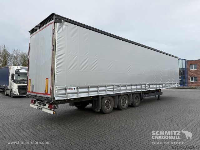 Auflieger mit Pritsche & Plane Schmitz Cargobull Curtainsider Mega Getränke