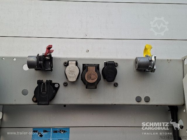 Open semitrailer with tarp Schmitz Cargobull Curtainsider Standard Getränke