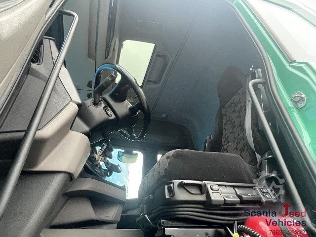 Standard tractor unit Scania R 410 A4x2NA RETARDER SMART 2 NAVI ACC