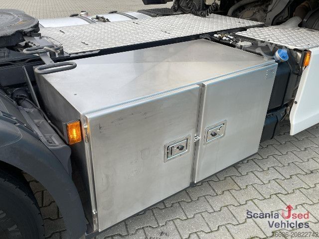 Standard tractor unit Scania R 410 A4x2NA DIFF-L RETARDER LED SMART 2