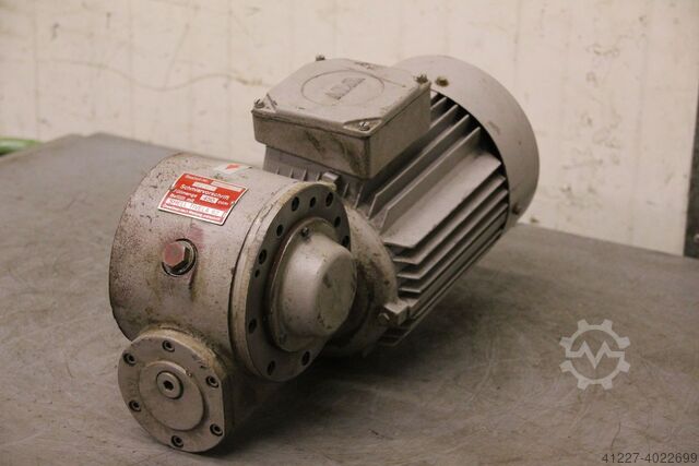 Gear motor 3 kW 141 rpm ABM Baumüller 21 D47/4 S2332