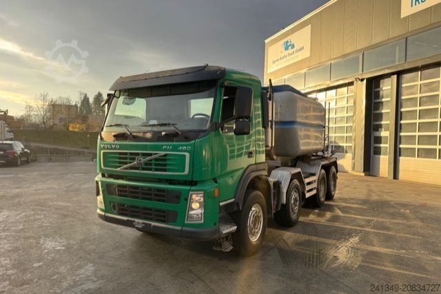 Kipper LKW VOLVO FM-460 8x4 Kipper/Mixer