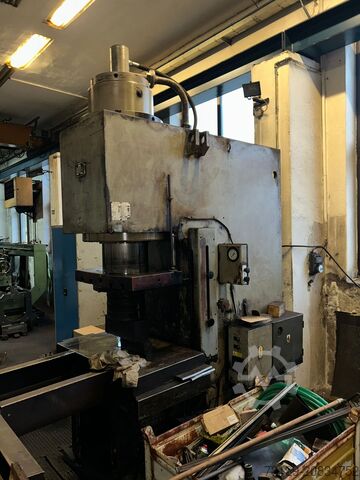 Hydraulische Presse WMW PYE 250 N