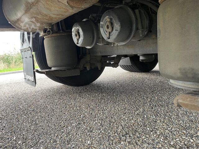 Volume transport Krone SDP27 Mega / Volume / BPW Axles / Drumbrakes