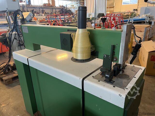 Veener sewing machine CASATI Z1000